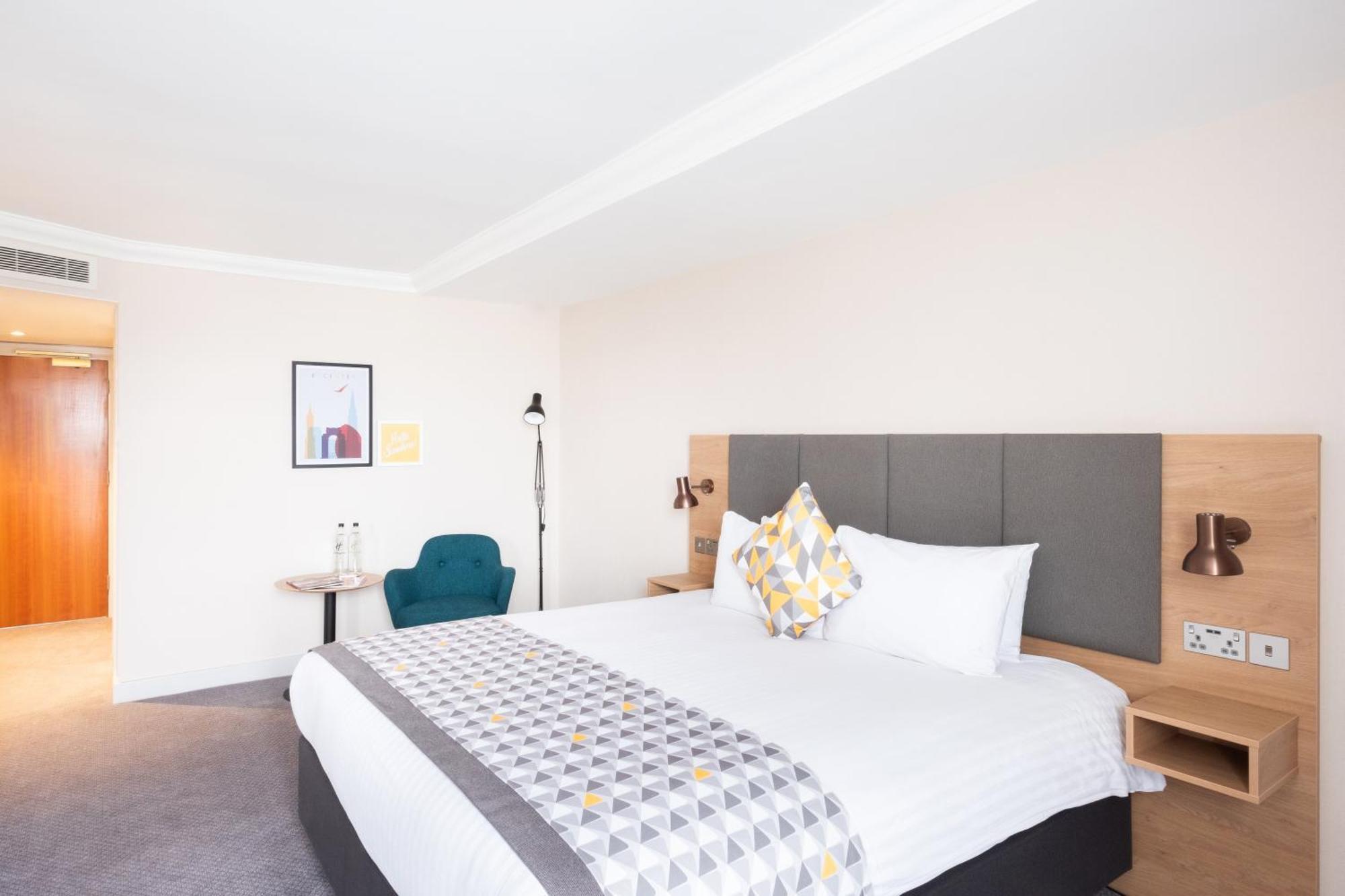 Standard Super King Room